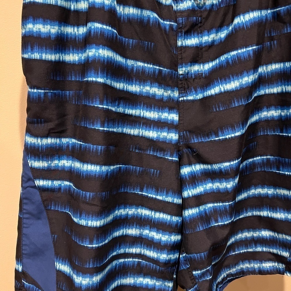 Men’s Nike Elastic Tie Waist Swimsuit Size Large Navy and Blues - Picture 3 of 7